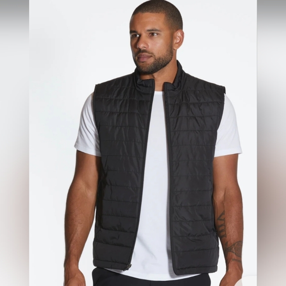 Cuts Clothing Insulated Black Vest - Picture 5 of 5
